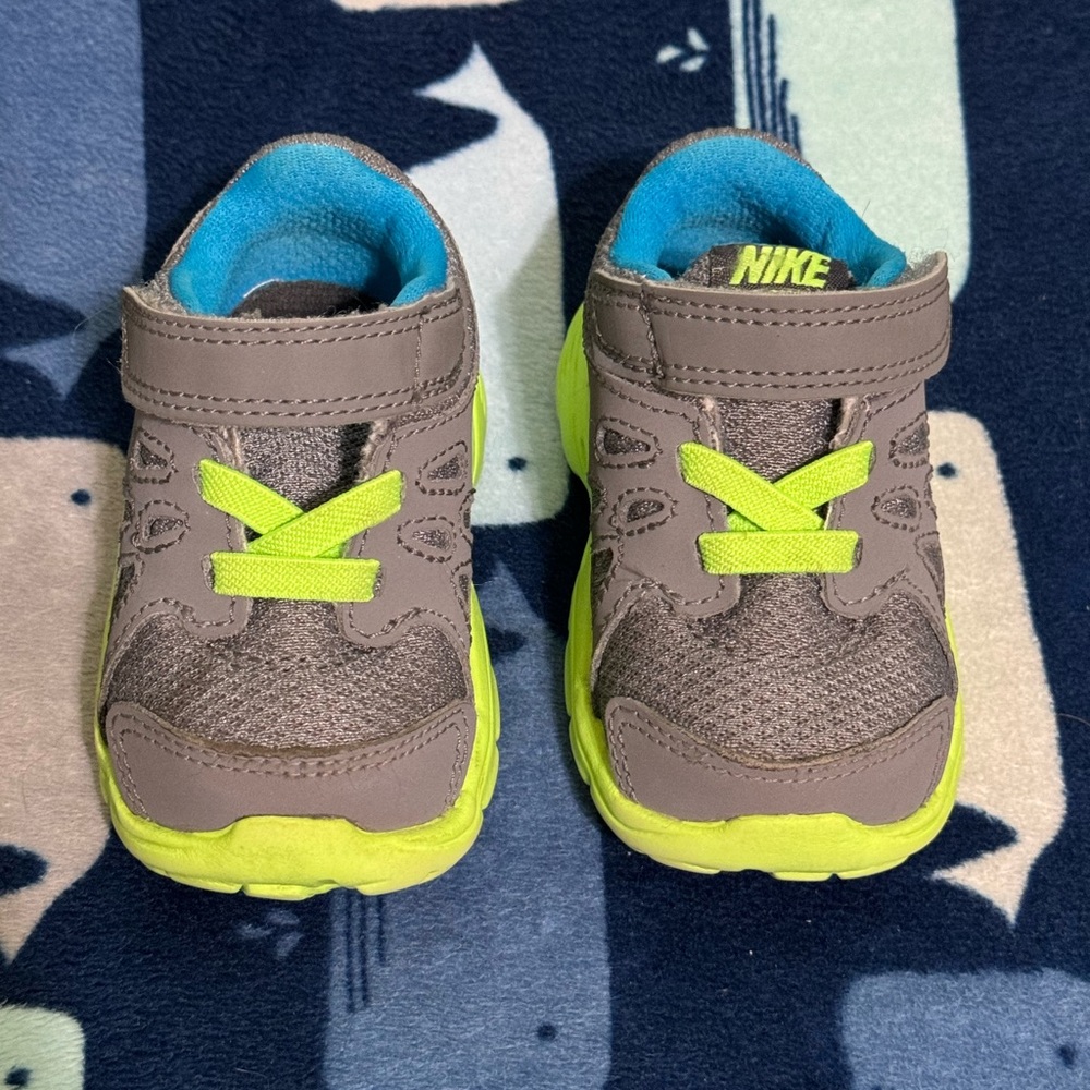 Nike baby boy 3c shoes